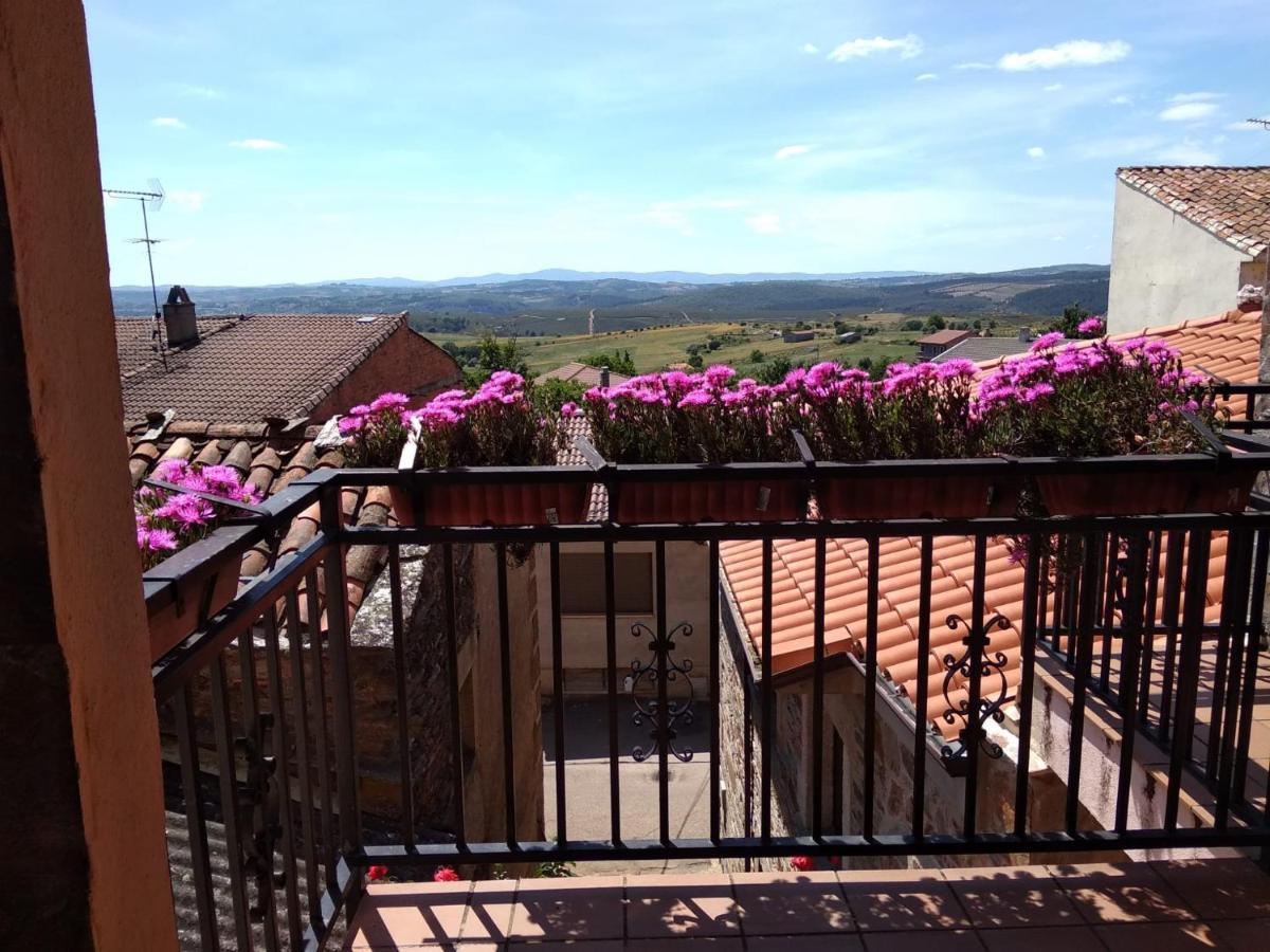 La Primavera Nuez Bagian luar foto